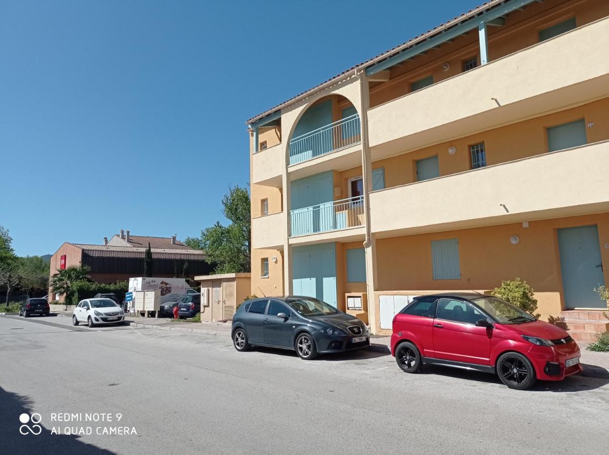 Un nid d'amour en Provence à deux pas de la mer Cogolin Exterior foto