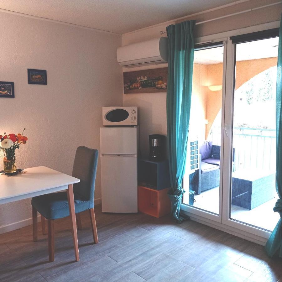 Un nid d'amour en Provence à deux pas de la mer Cogolin Exterior foto